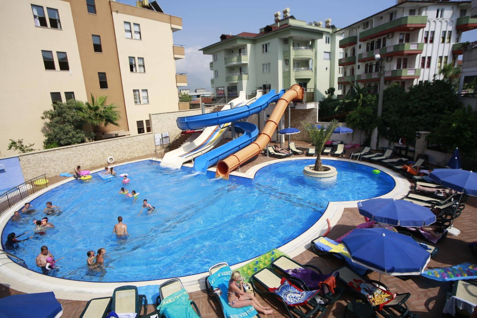 Almera Park