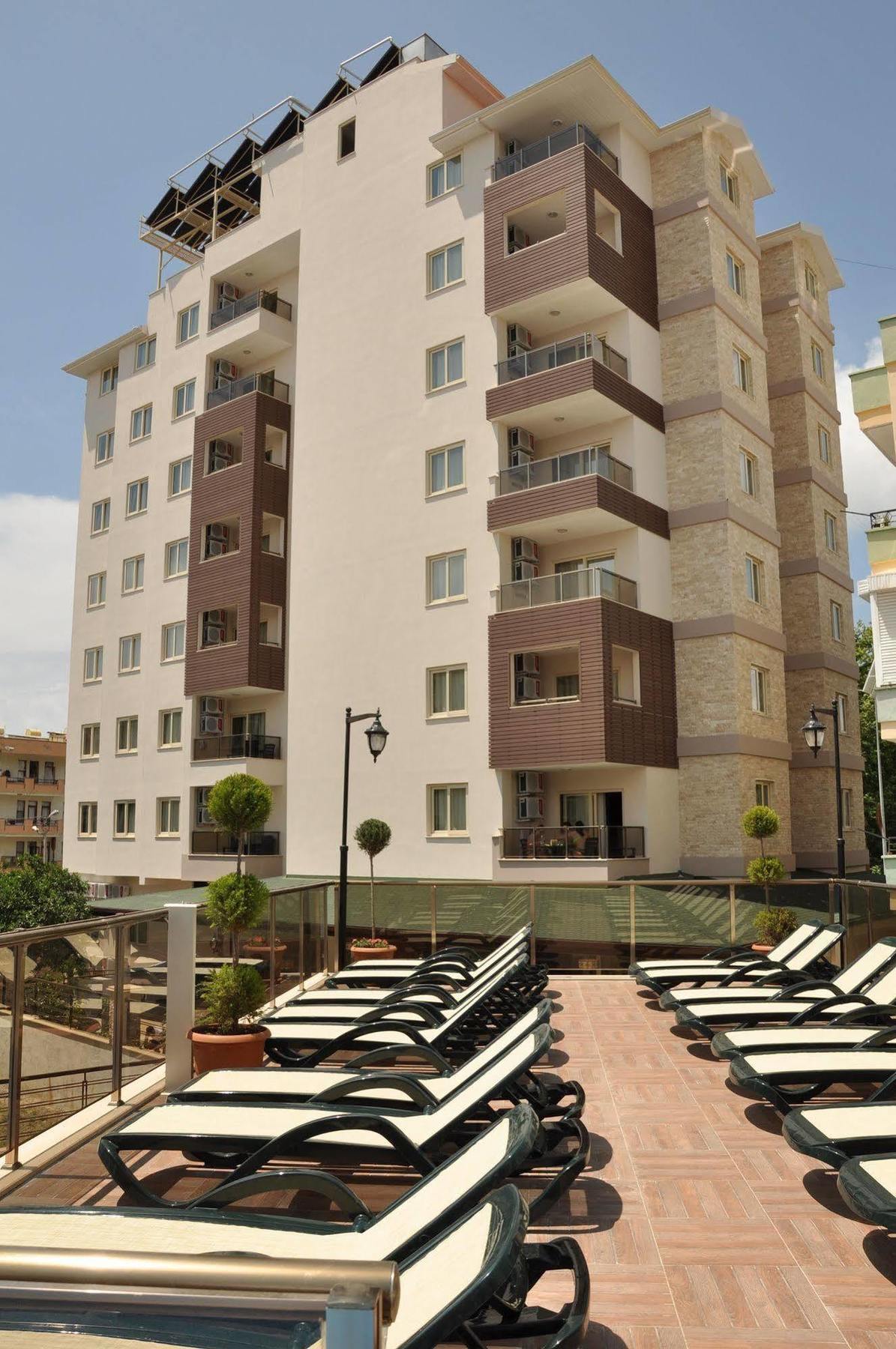 Aparthotel Almera Park 3*