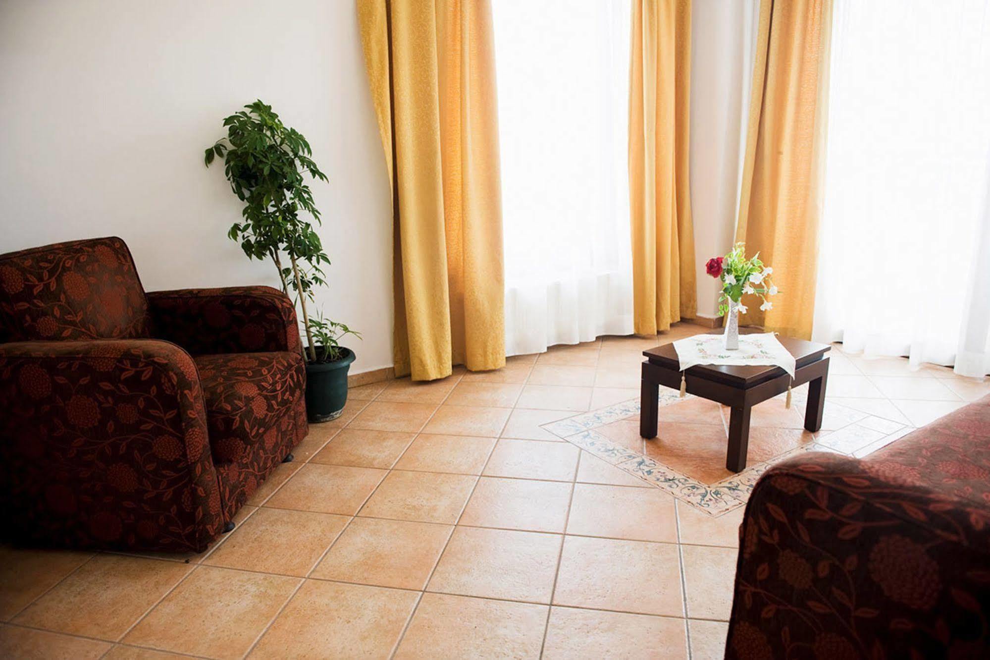 Sonata Hotel 4*