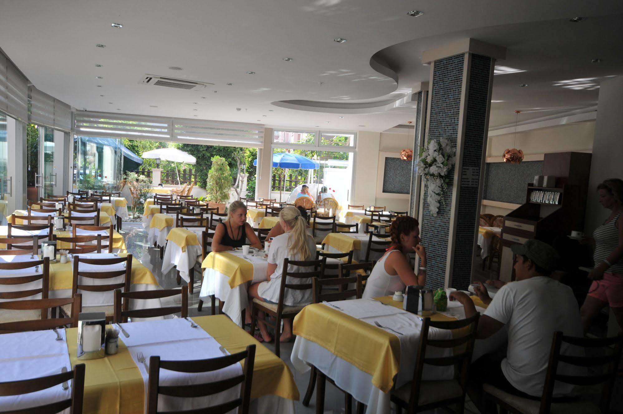 Hotel Kleopatra Micador