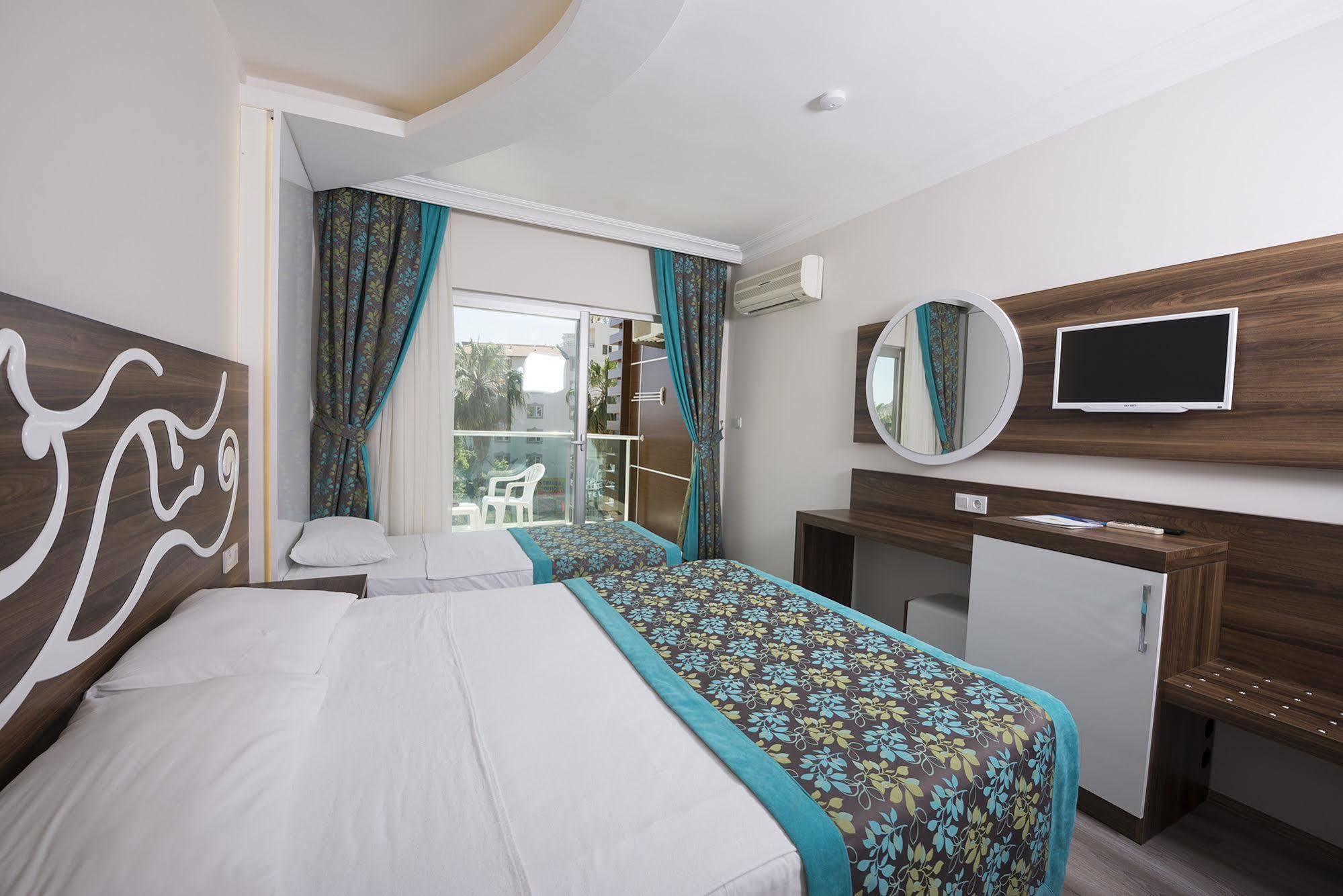 Otel Kleopatra Blue Hawai 3*