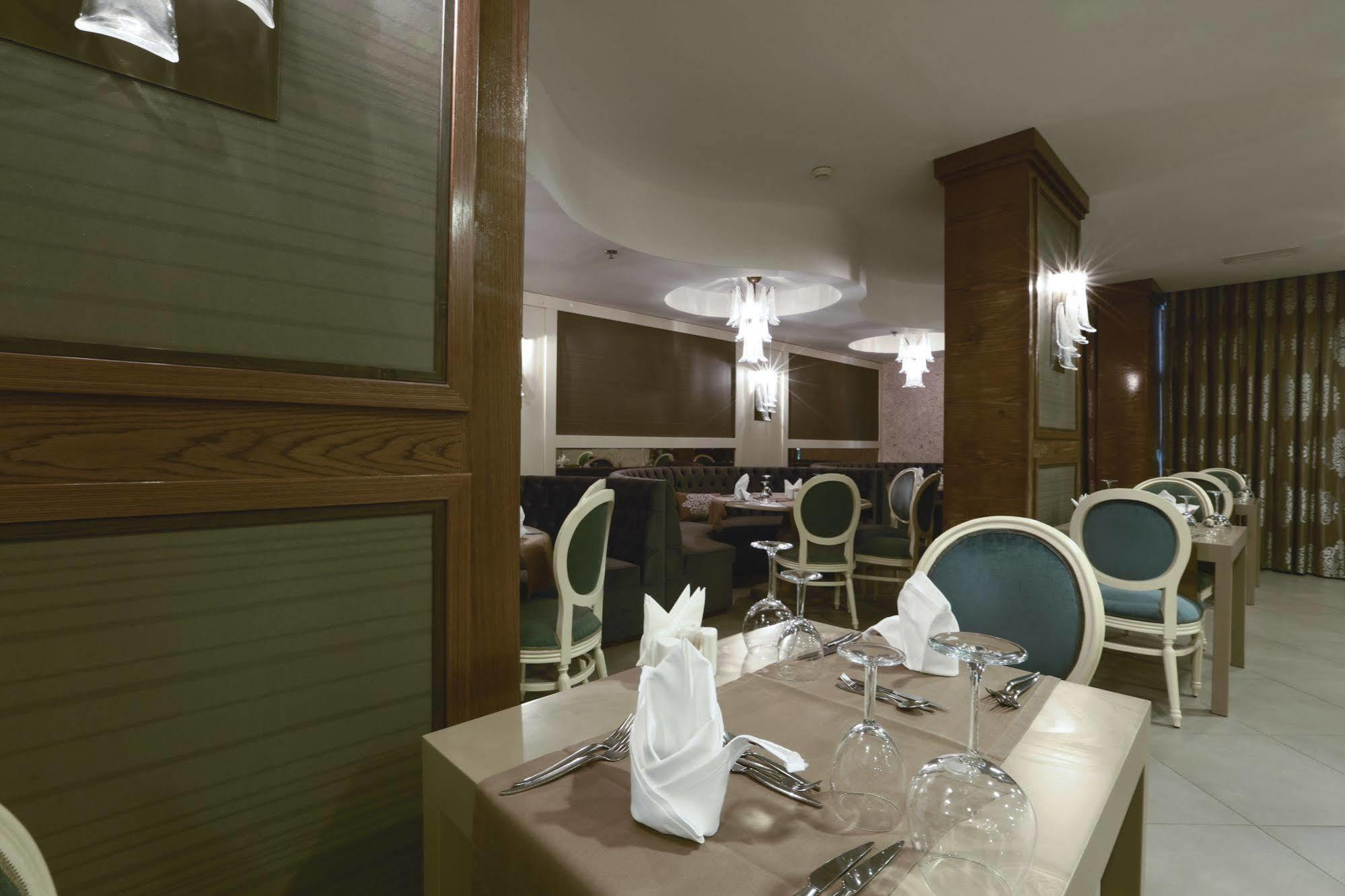 Hotel Insula & 5*