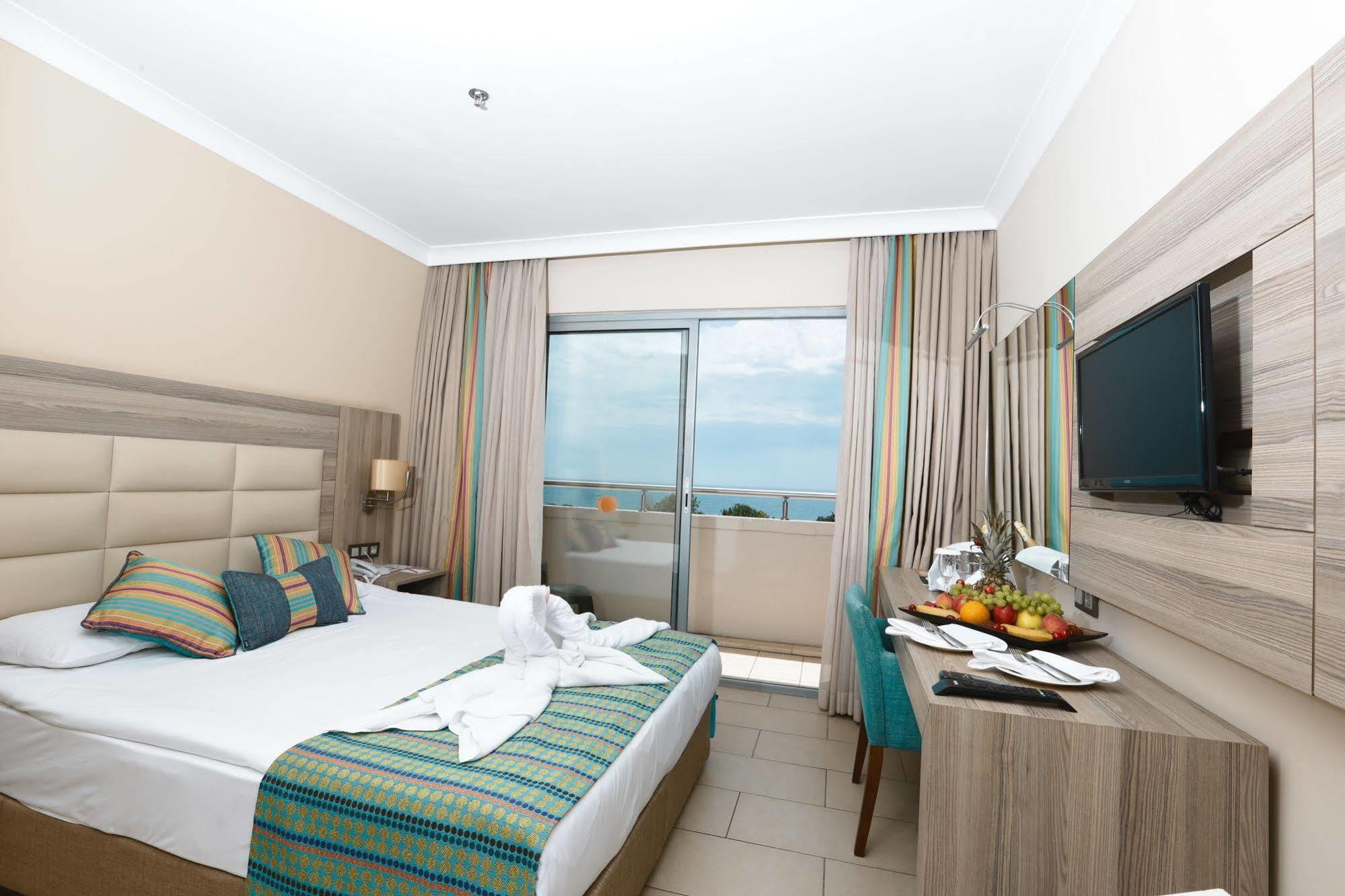 Insula & Alanya