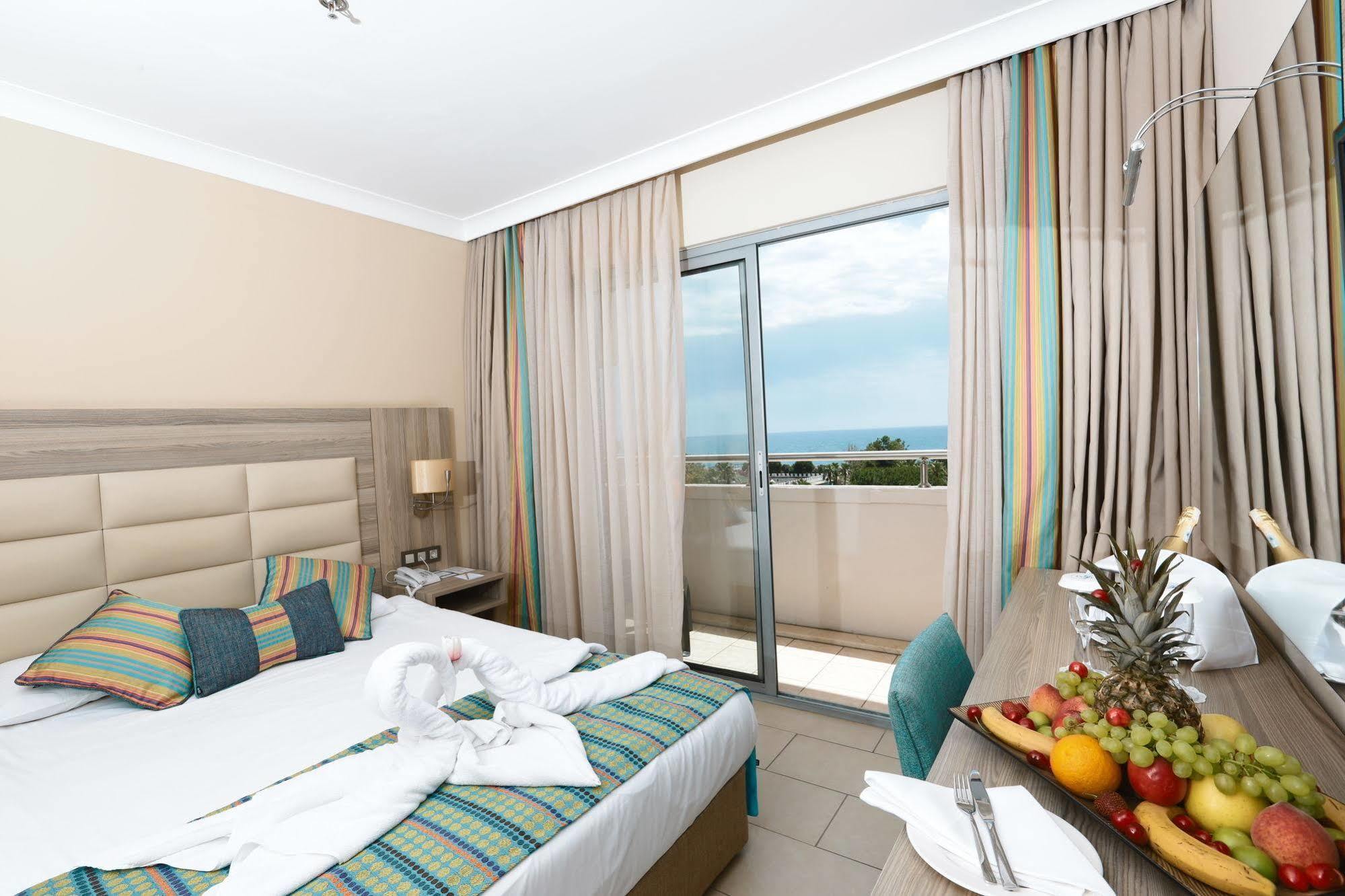 Insula & Hotel