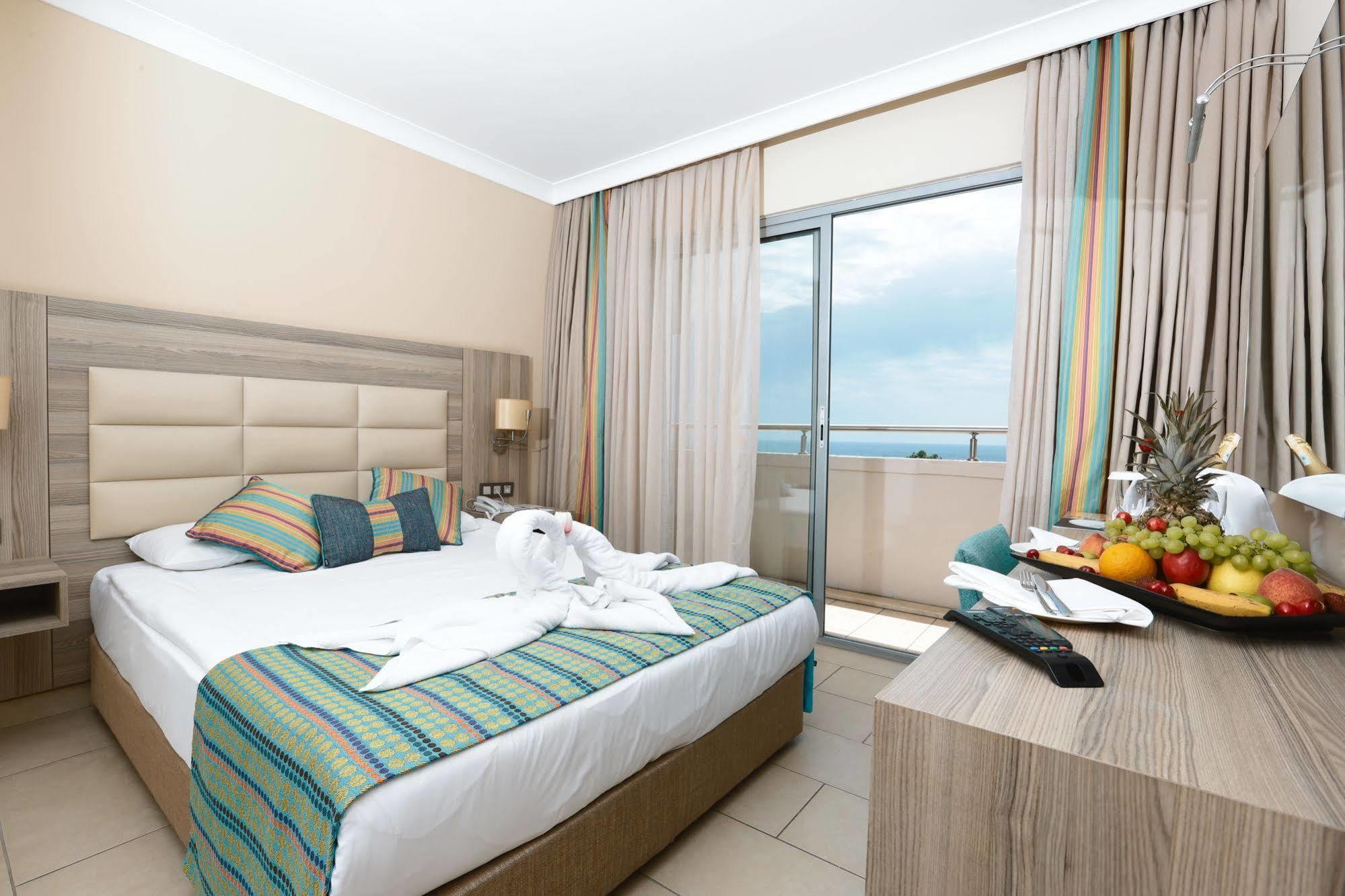 Hotel Insula & 5*