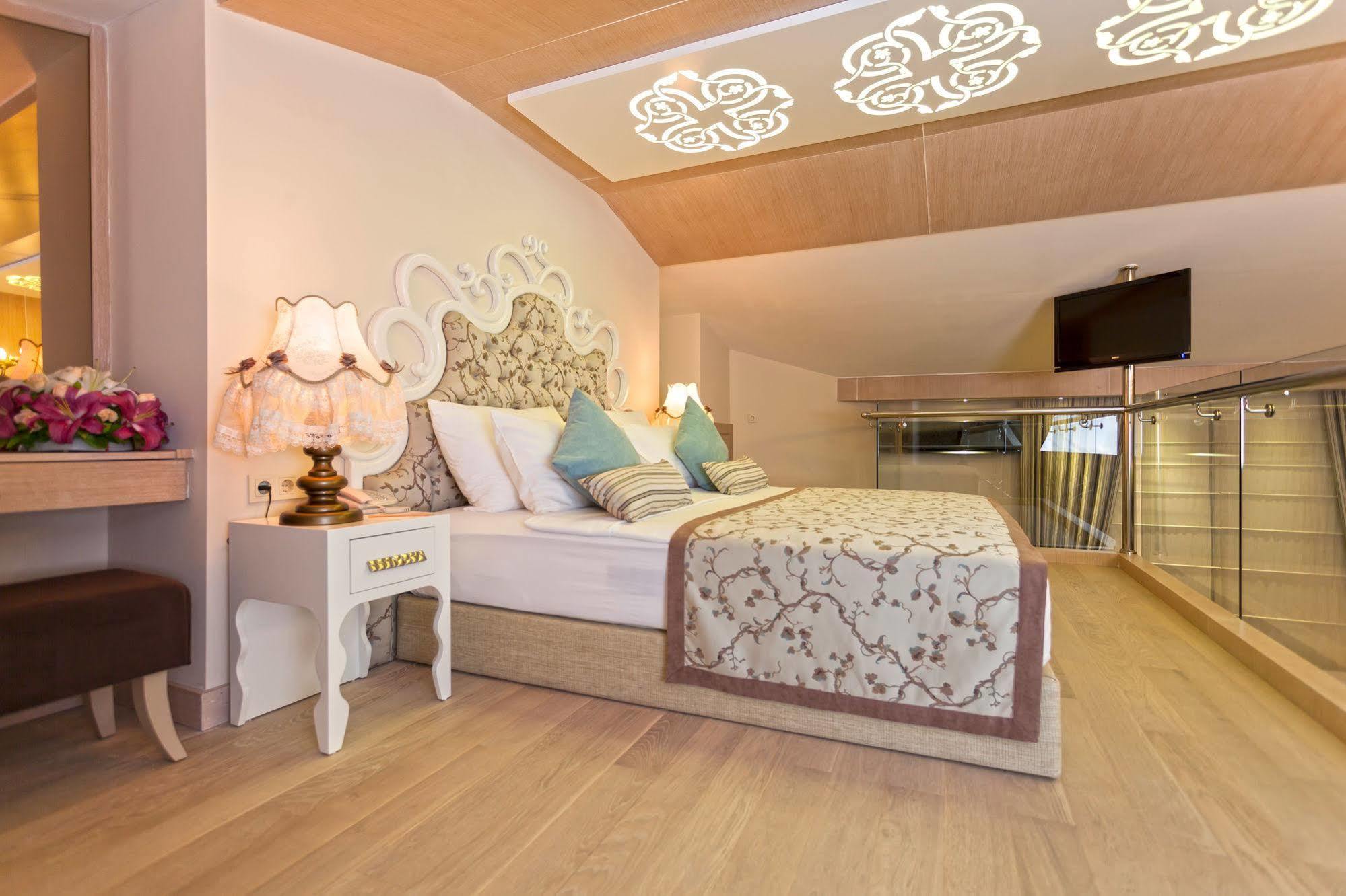 Xperia Saray Resort 4*