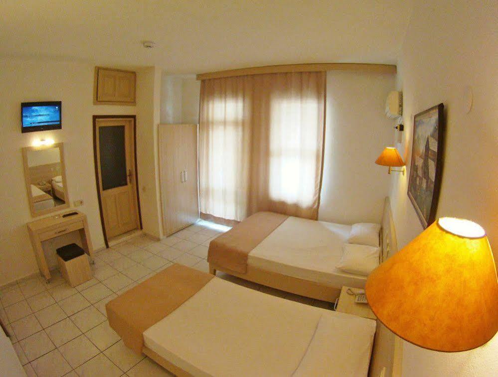 Hotel Kleopatra Carina