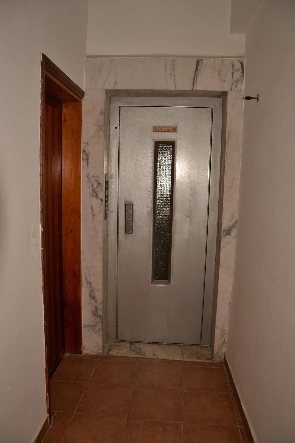 Huzuray Hotel