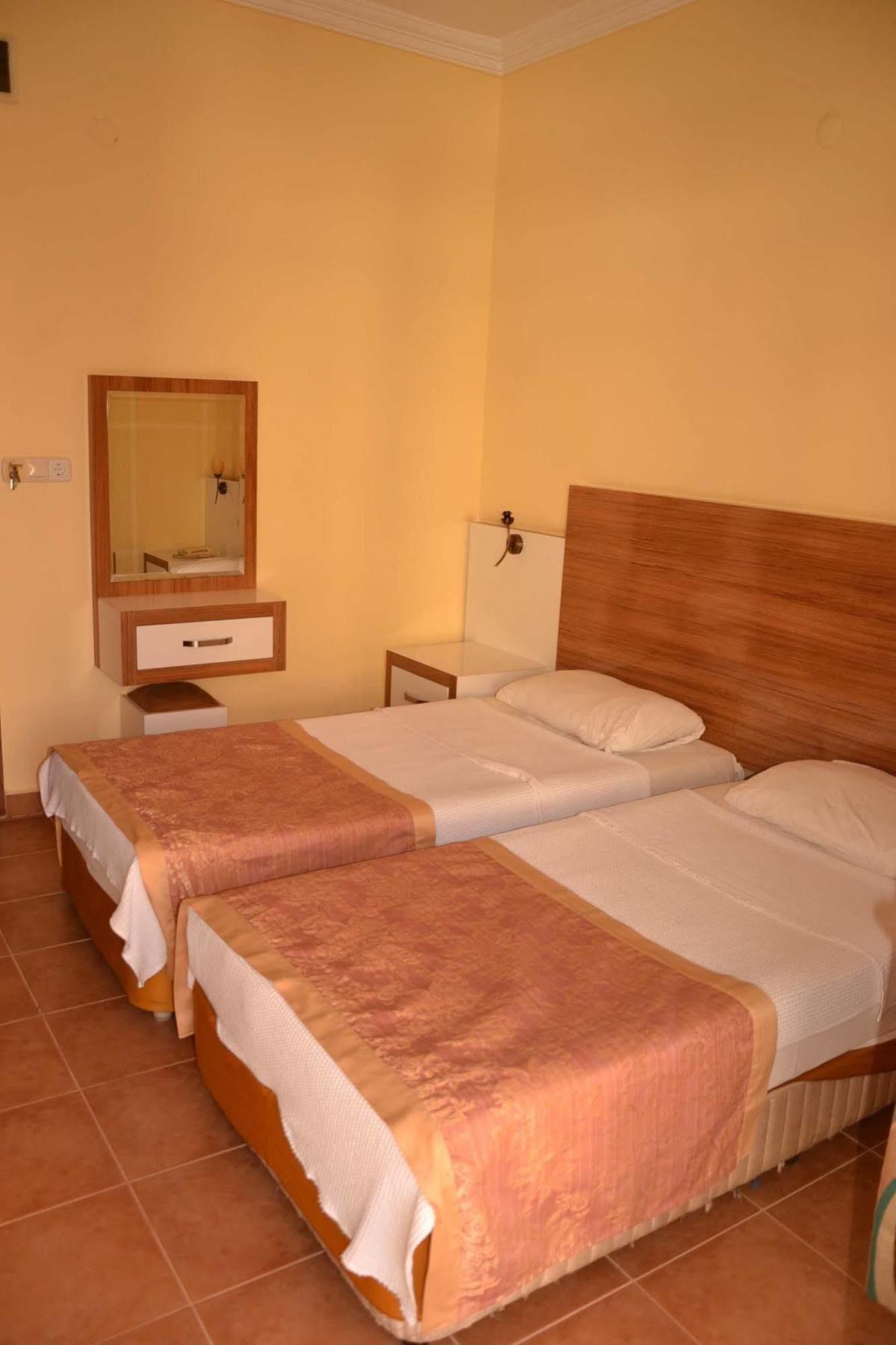 Hotel Huzuray 2*