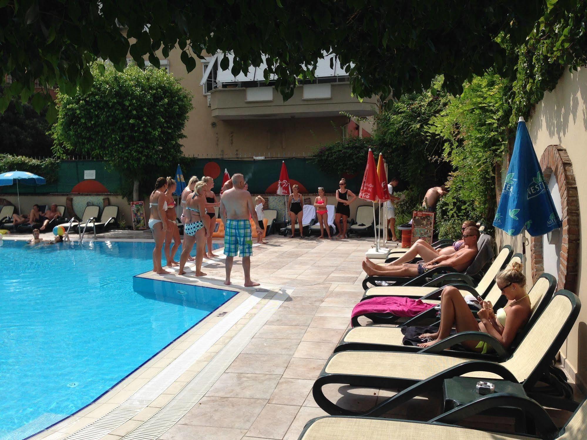 Okan Tower Aparthotel