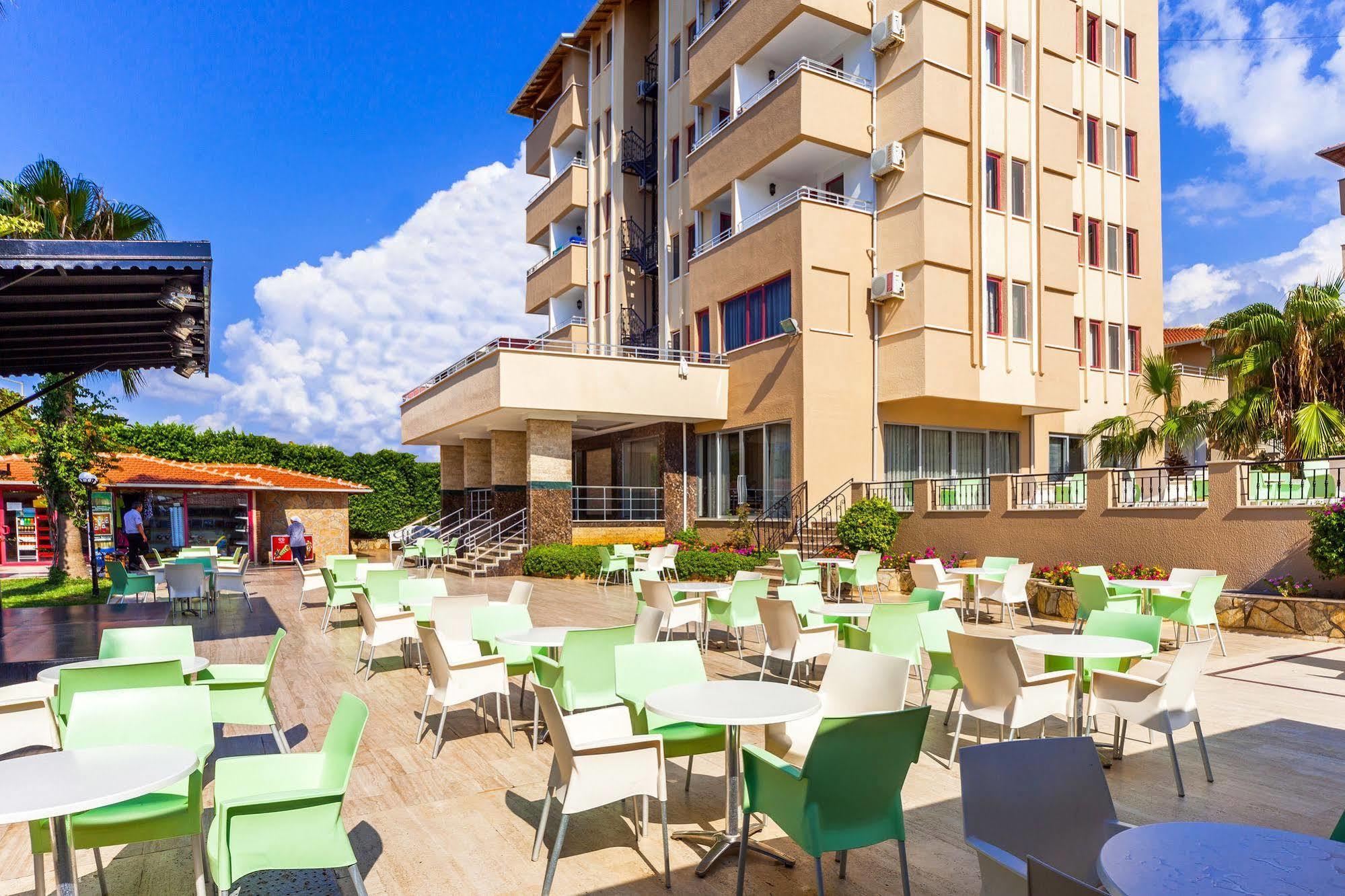 Hotel Saritas Only Family Concept 4*