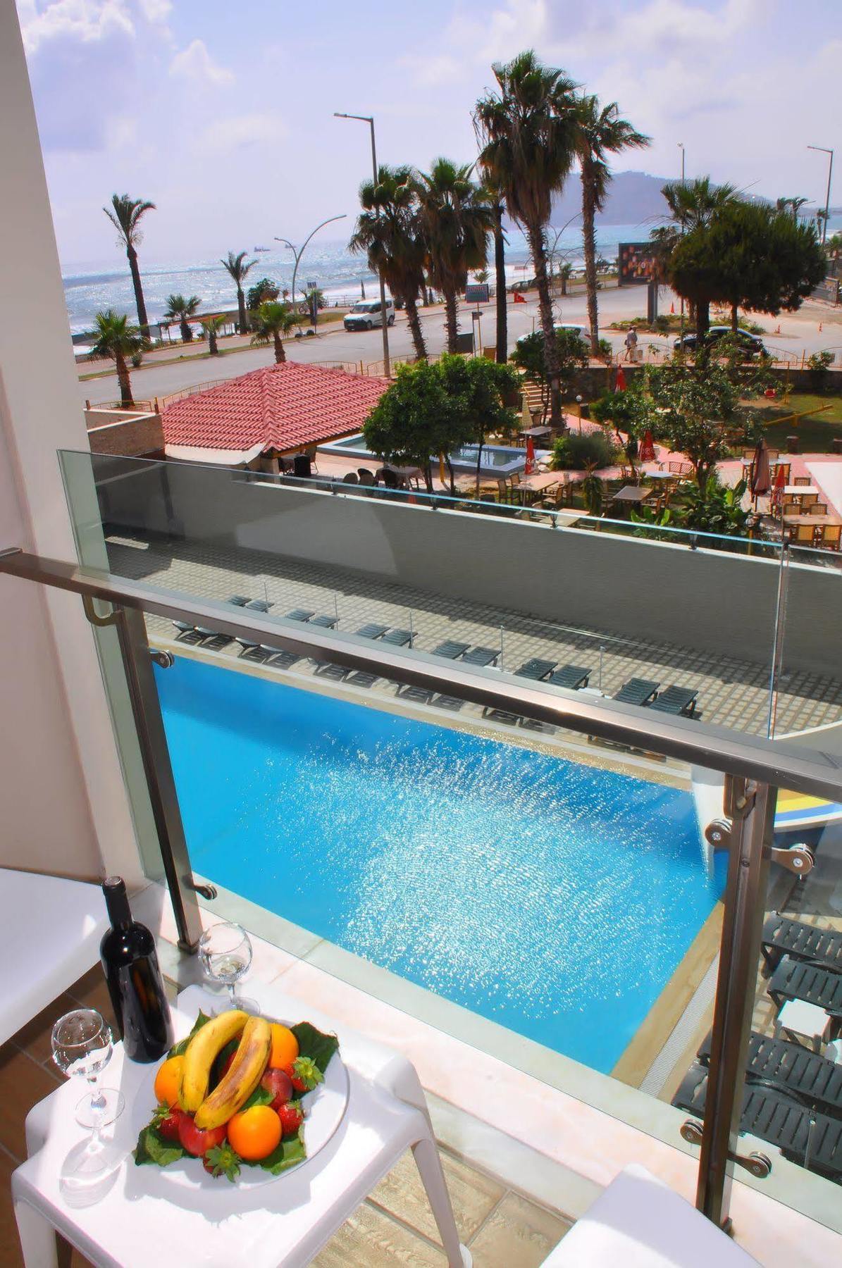 Hotel Grand Bayar 3*