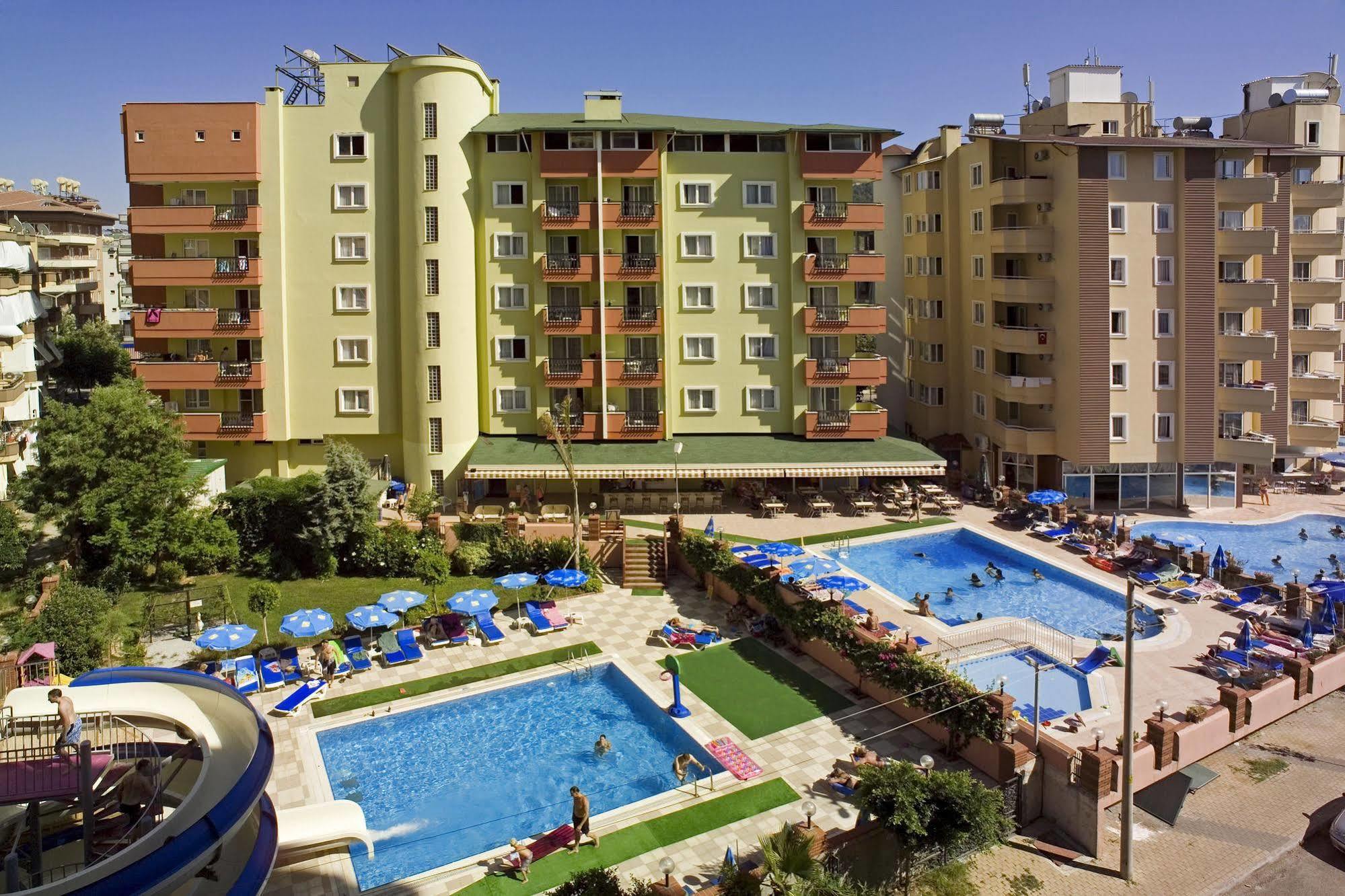 Riviera Lejlighedshotel