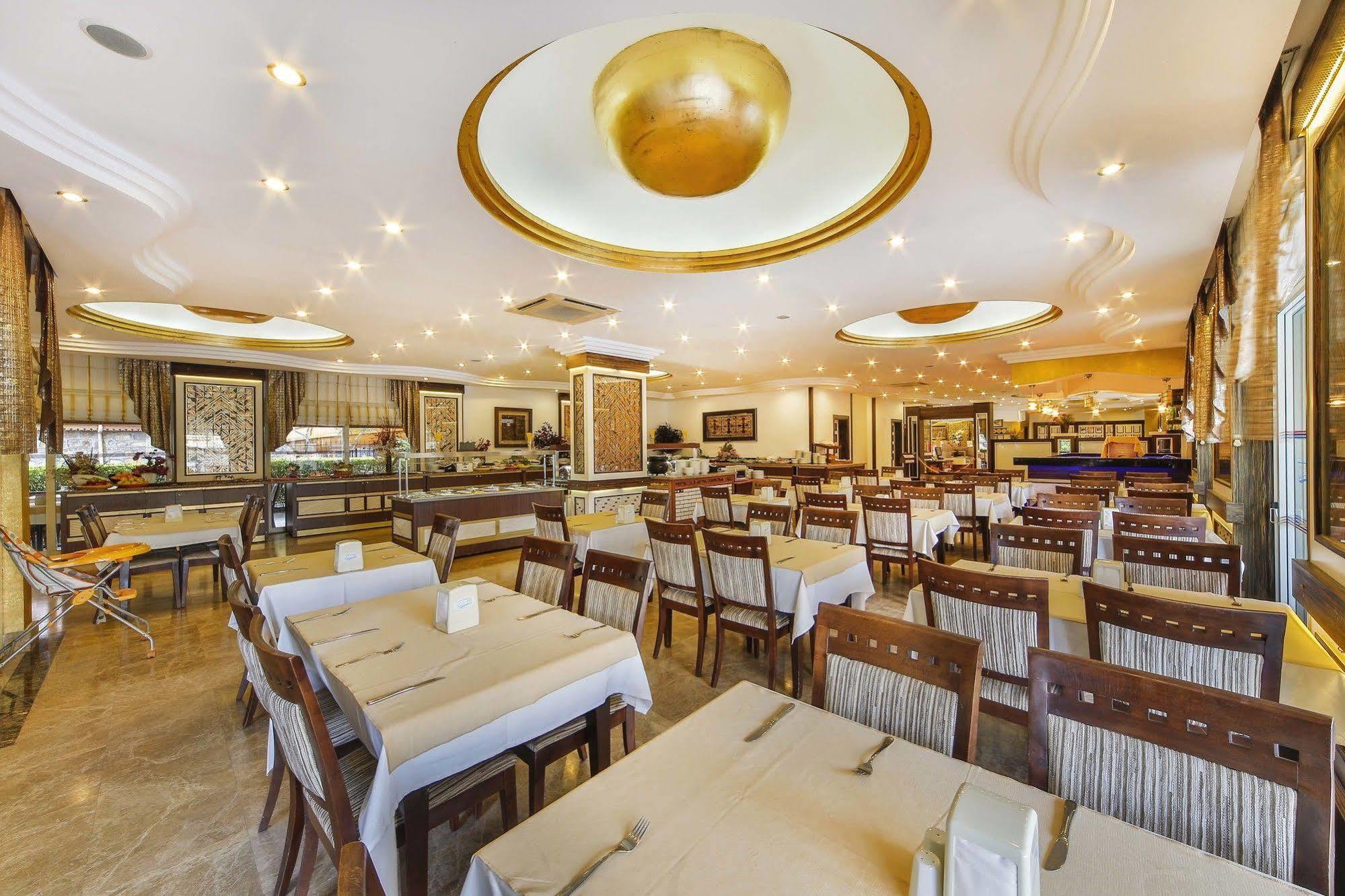 Kleopatra Alis Hotel 3*