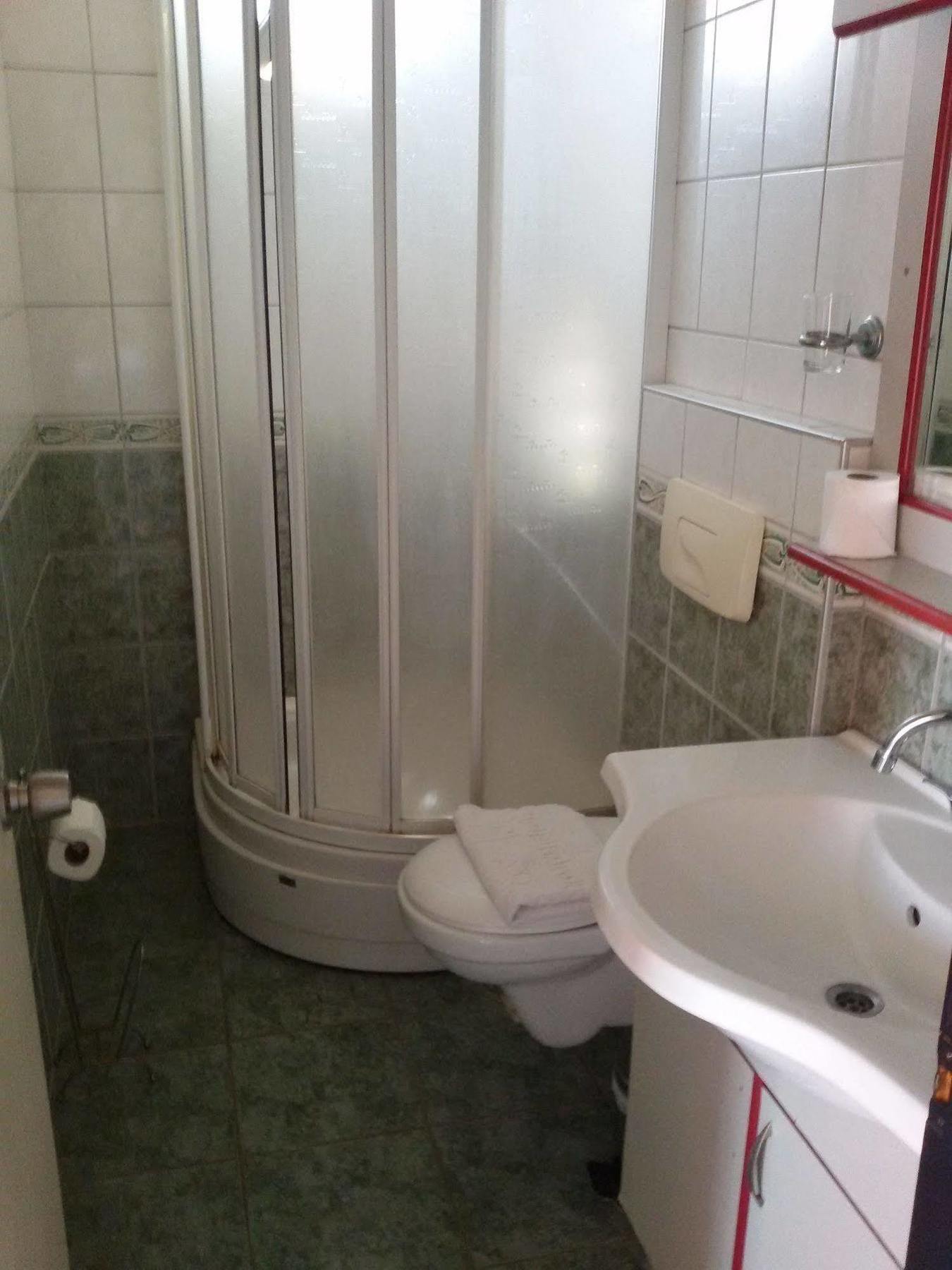 Aparthotel House 1 3*