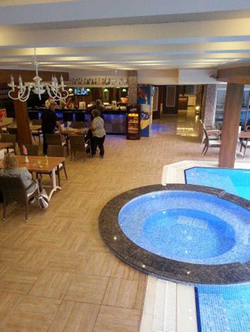 Lavinia & Aparthotel 3*
