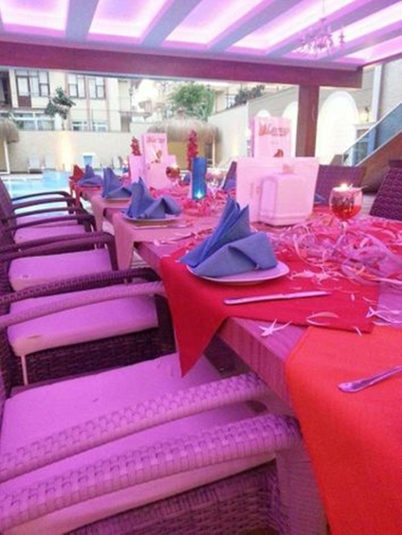 Aparthotel Lavinia & 3*