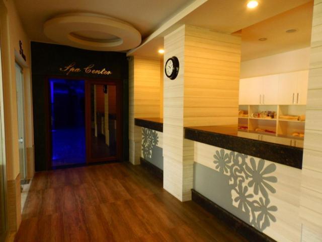 Apartment Crystal Garden A I