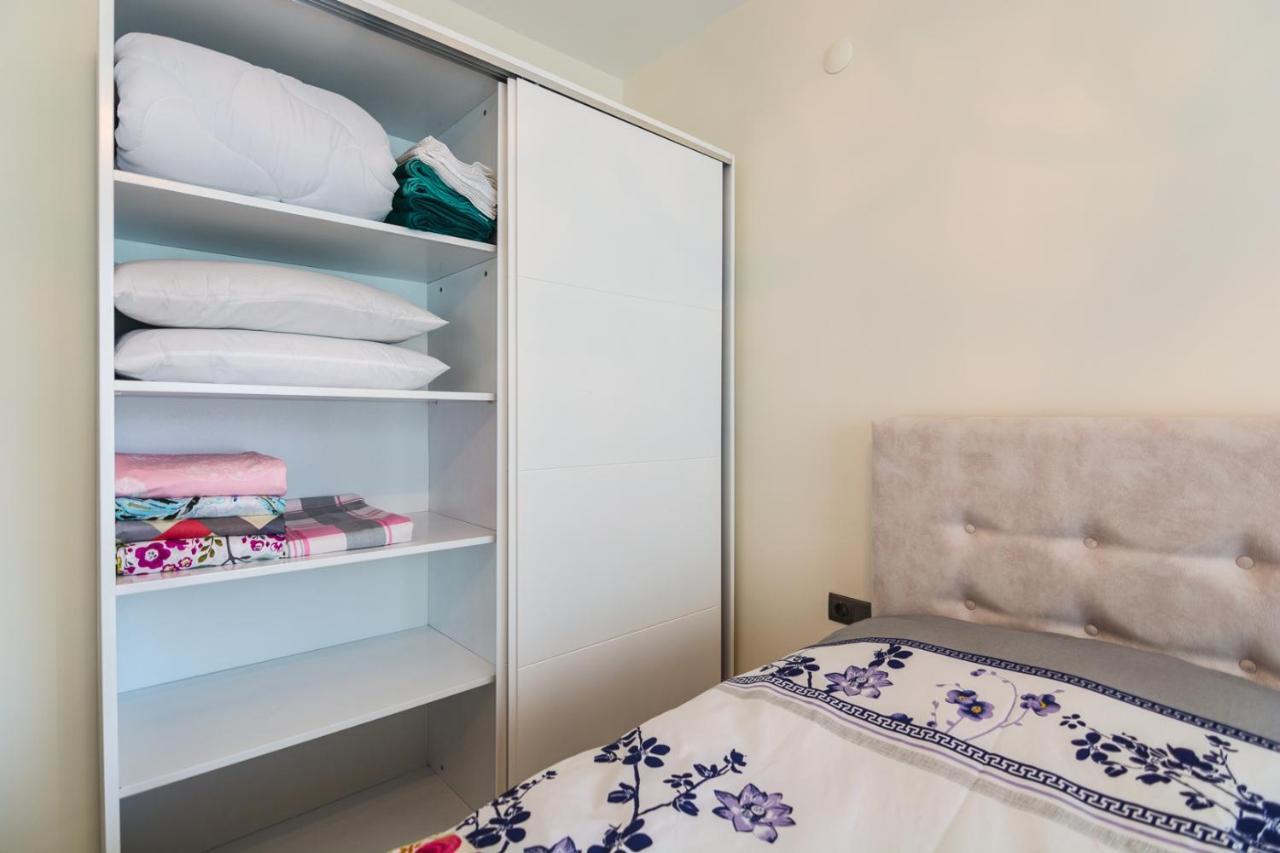 Apartment Seven Stars B-1 *