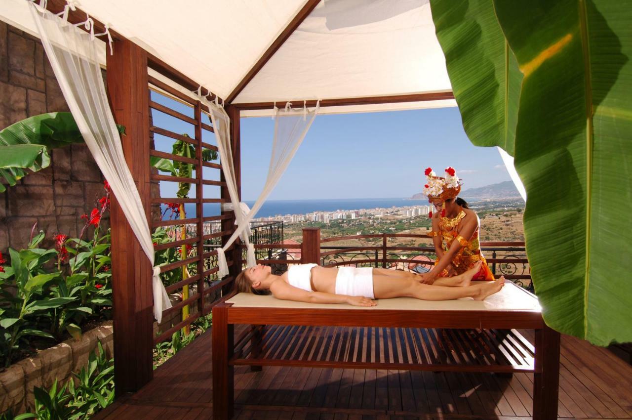 Gold Private Pool 3+1 With Free Aquapark