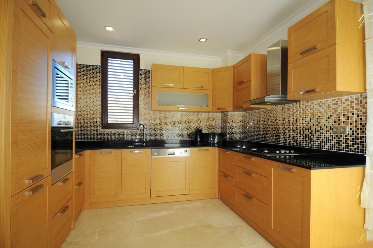 Gold City Premium Private Pool With Free Aqua Park Apartment