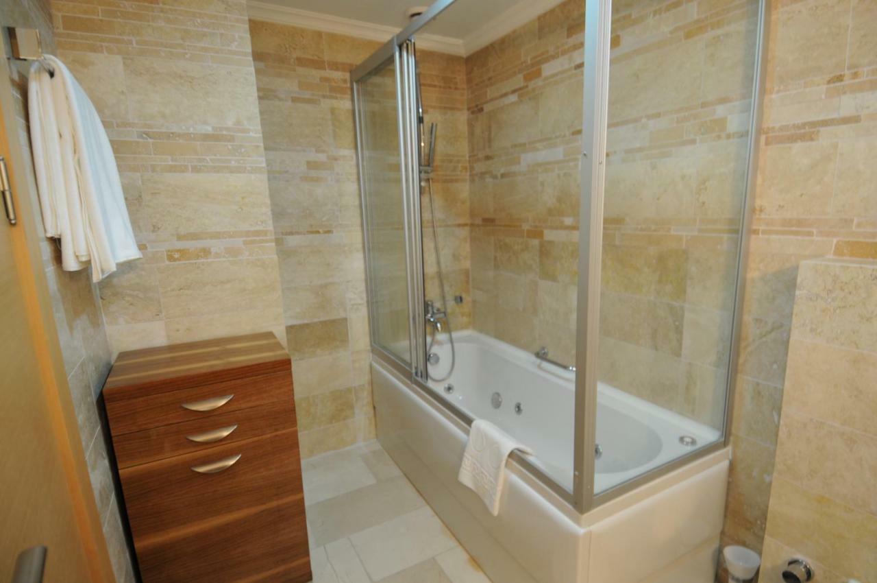 Apartment Gold City 2b2b Penthouse Main Building With Free Aqua Park