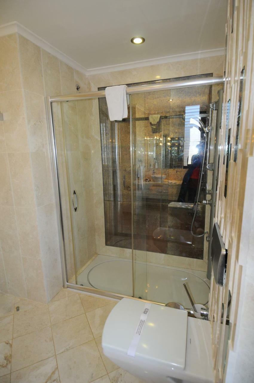 Gold City Premium Private Pool With Free Aqua Park Apartment *