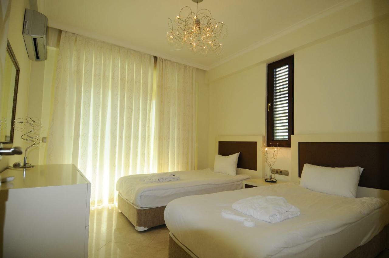 Gold City Premium Private Pool With Free Aqua Park Apartment *