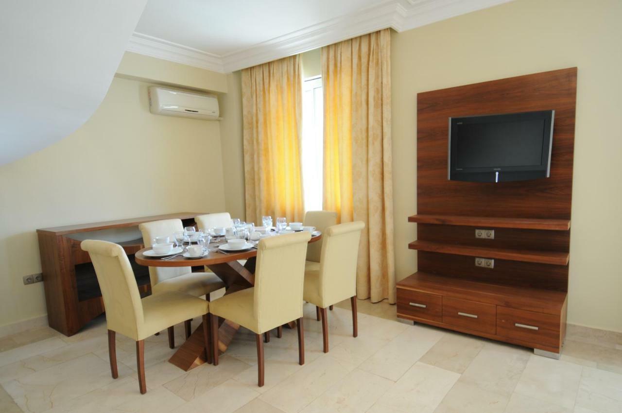 Gold City 2b2b Penthouse Main Building With Free Aqua Park *