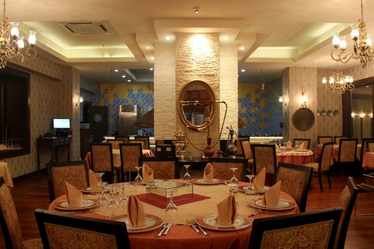 Gold City Premium Private Pool With Free Aqua Park Apartment *
