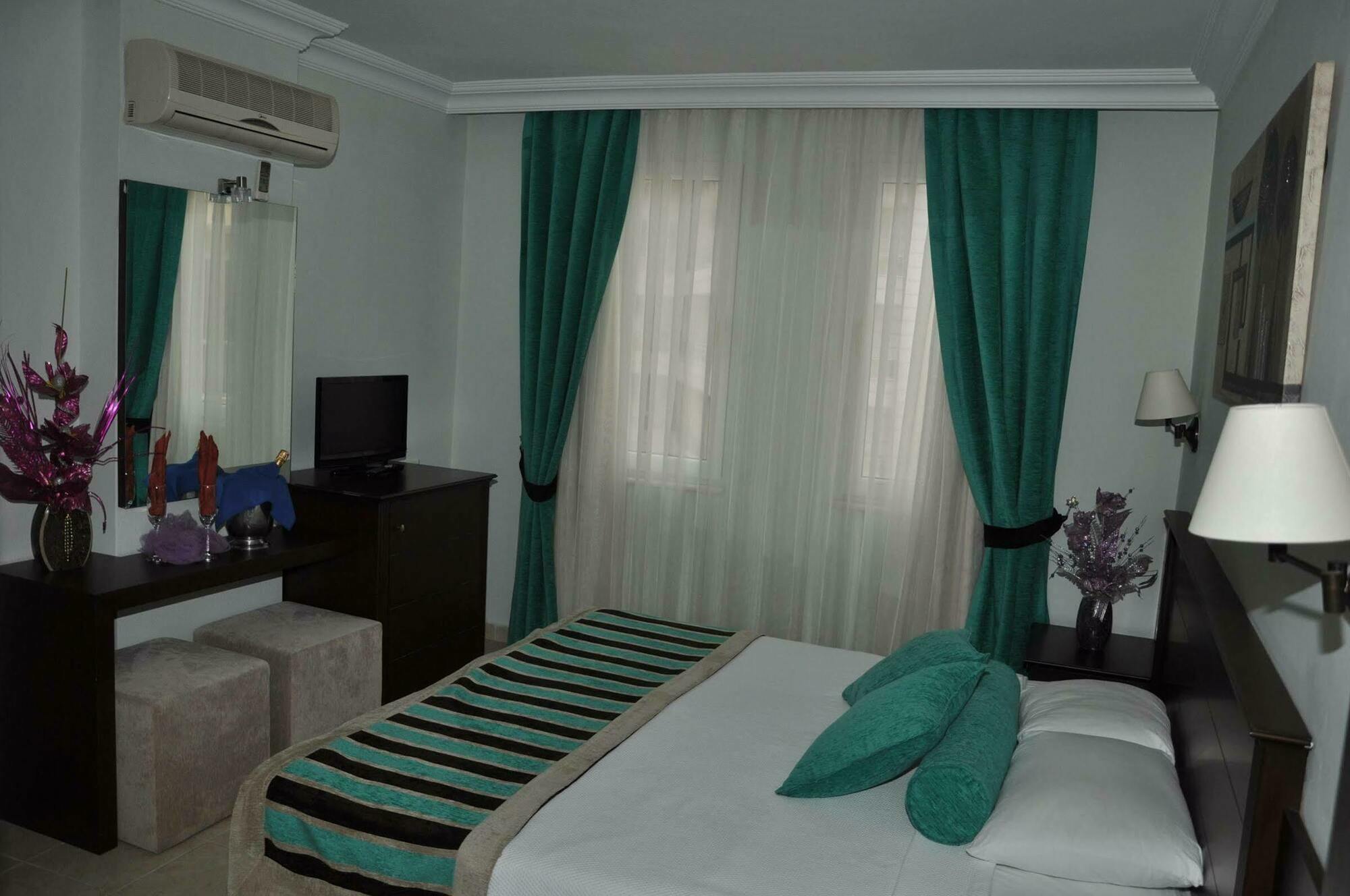 Kleopatra Royal Palm Resort