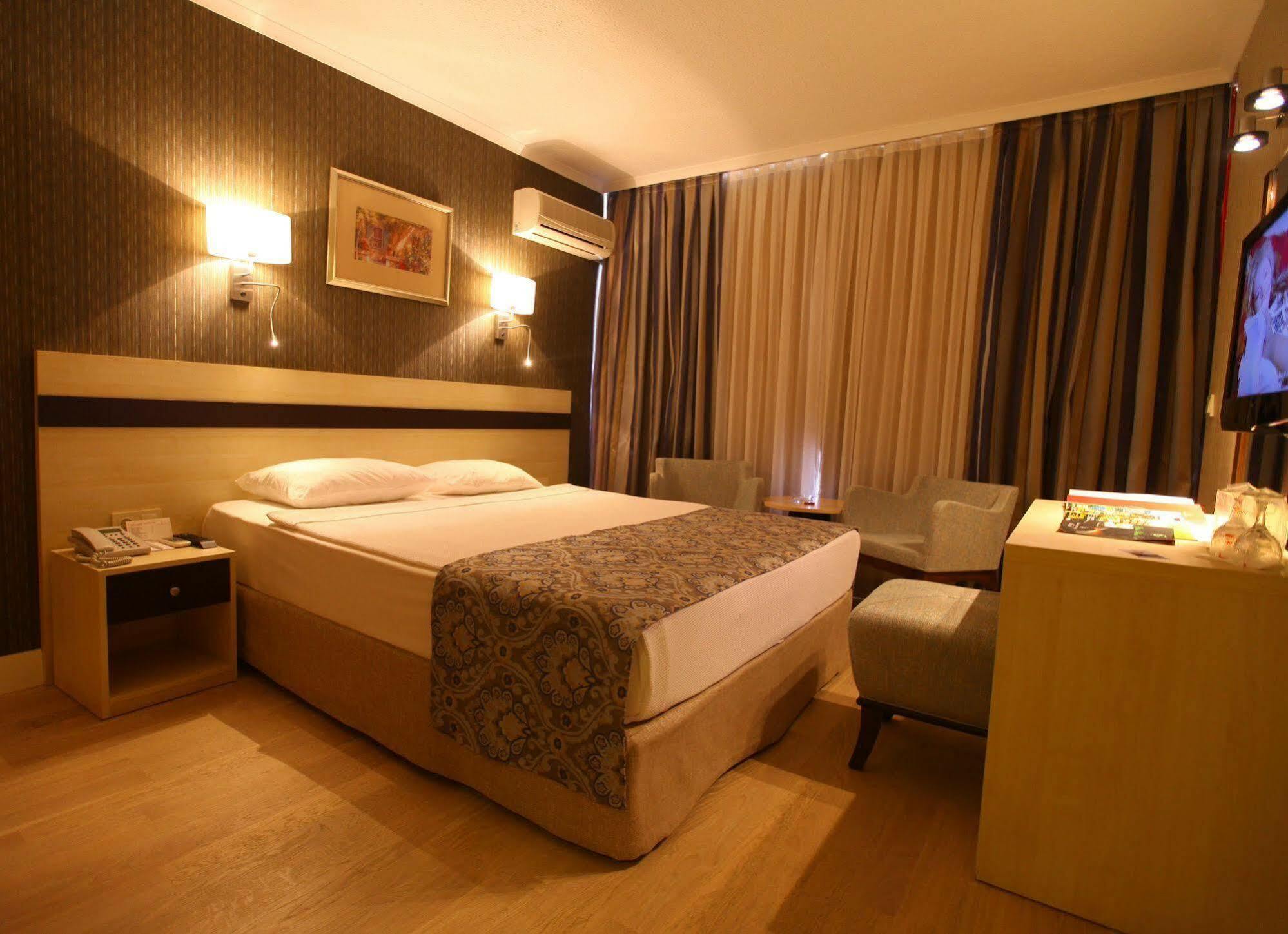 Hotel A11 Obakoy