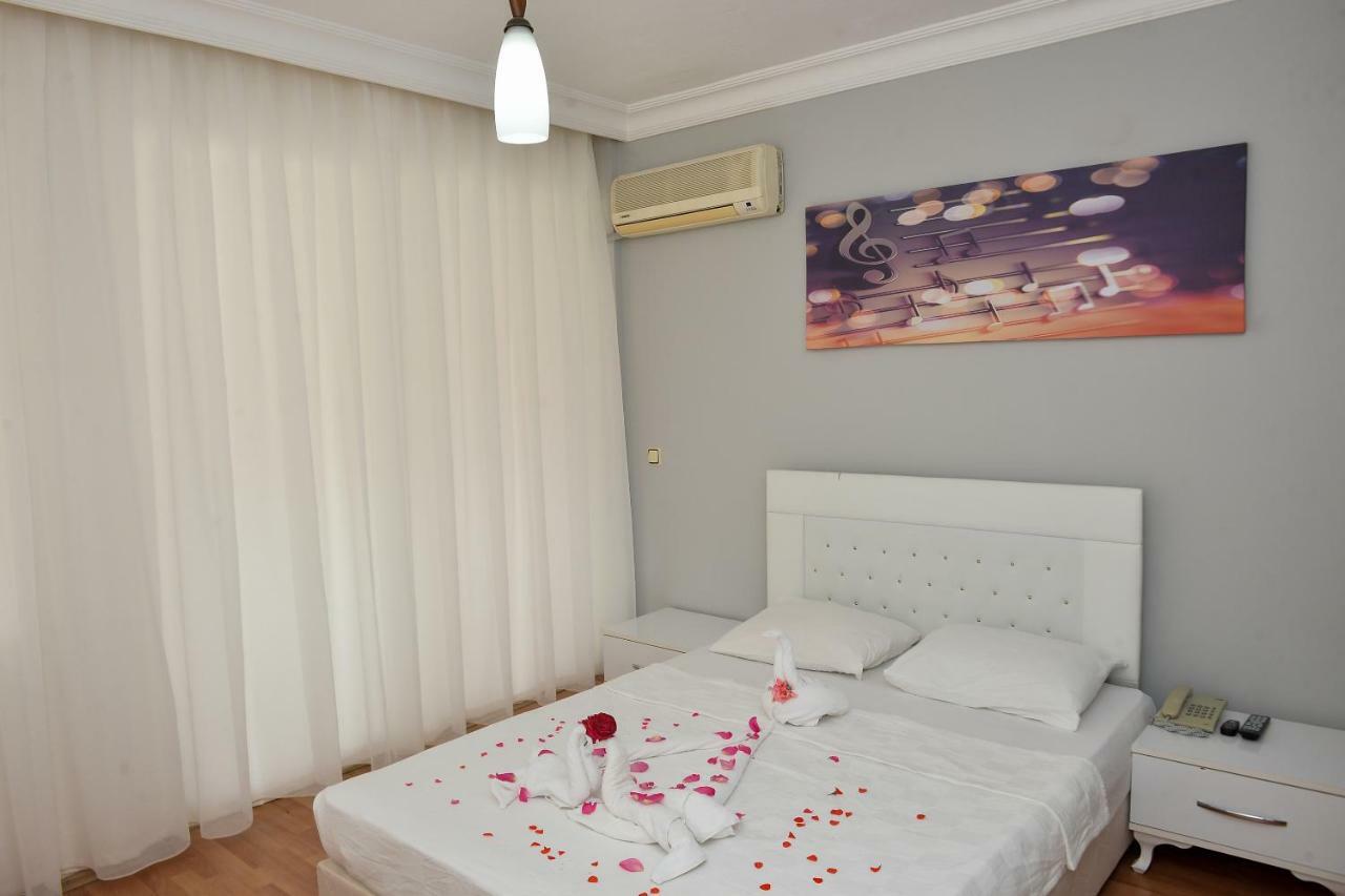 Melody Bed & Breakfast 2*