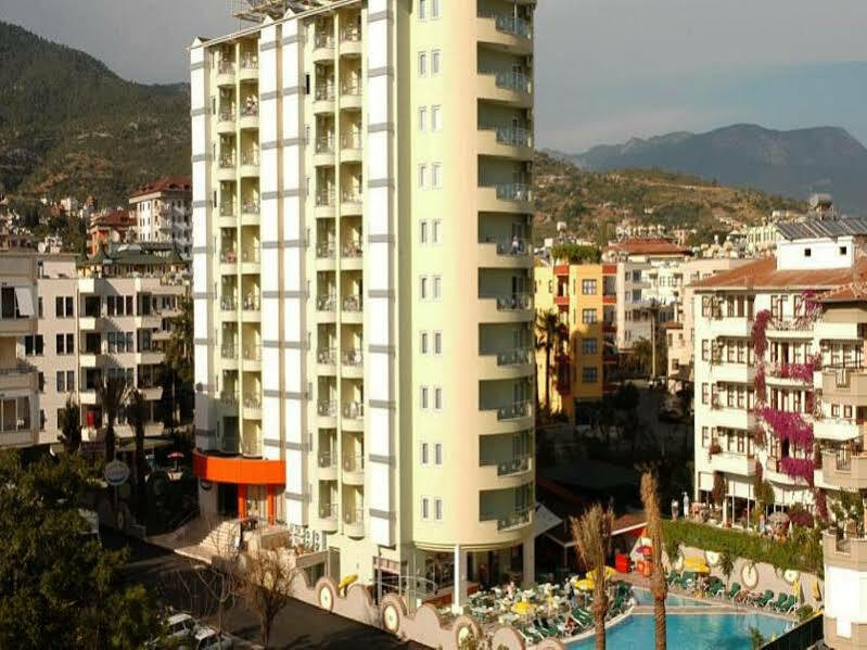Okan Tower 3*
