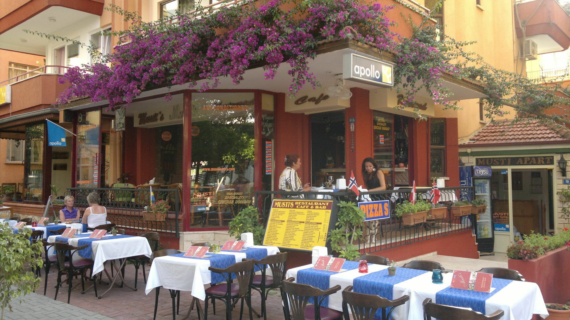 Musti Aparthotel 3*