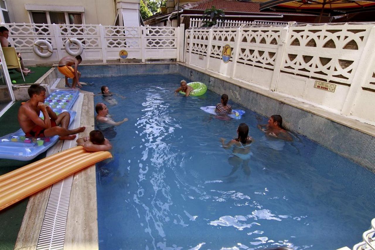 Kleopatra Develi Otel Alanya