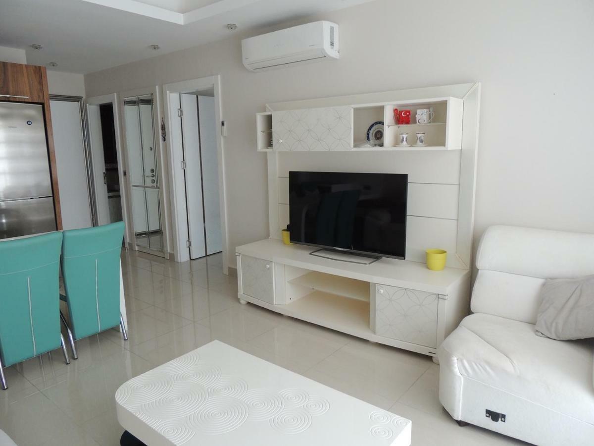 Calistar Apartment