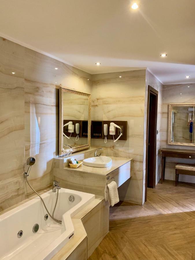 Alaaddin - Adult Only Hotel