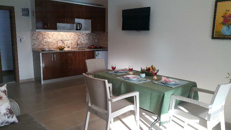 Aparthotel Midi̇ Family Sui̇Tes Alanya