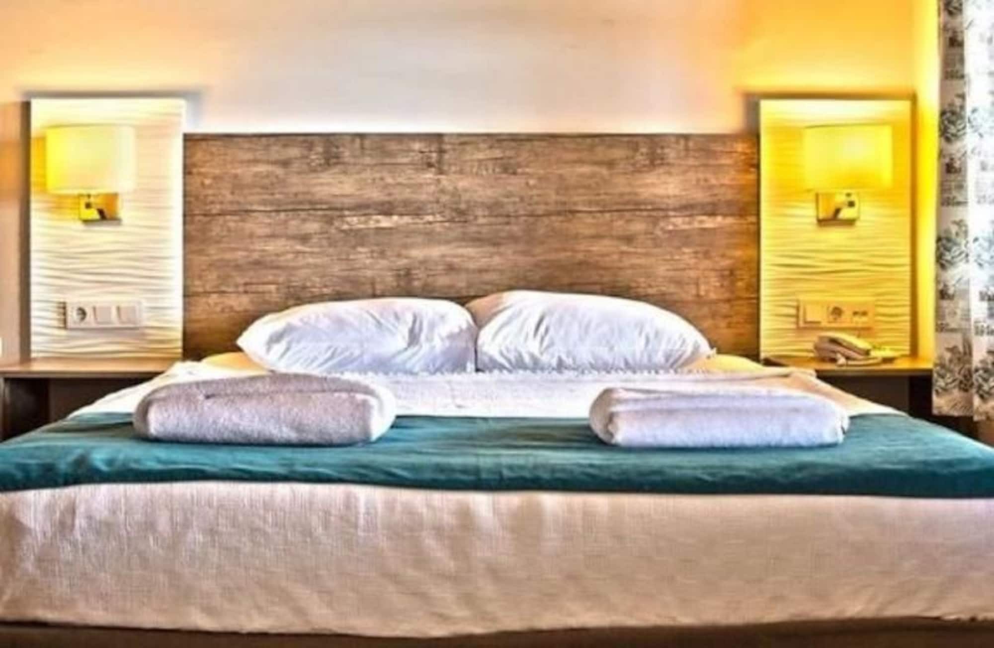 Hotel La Marina (adults Only)