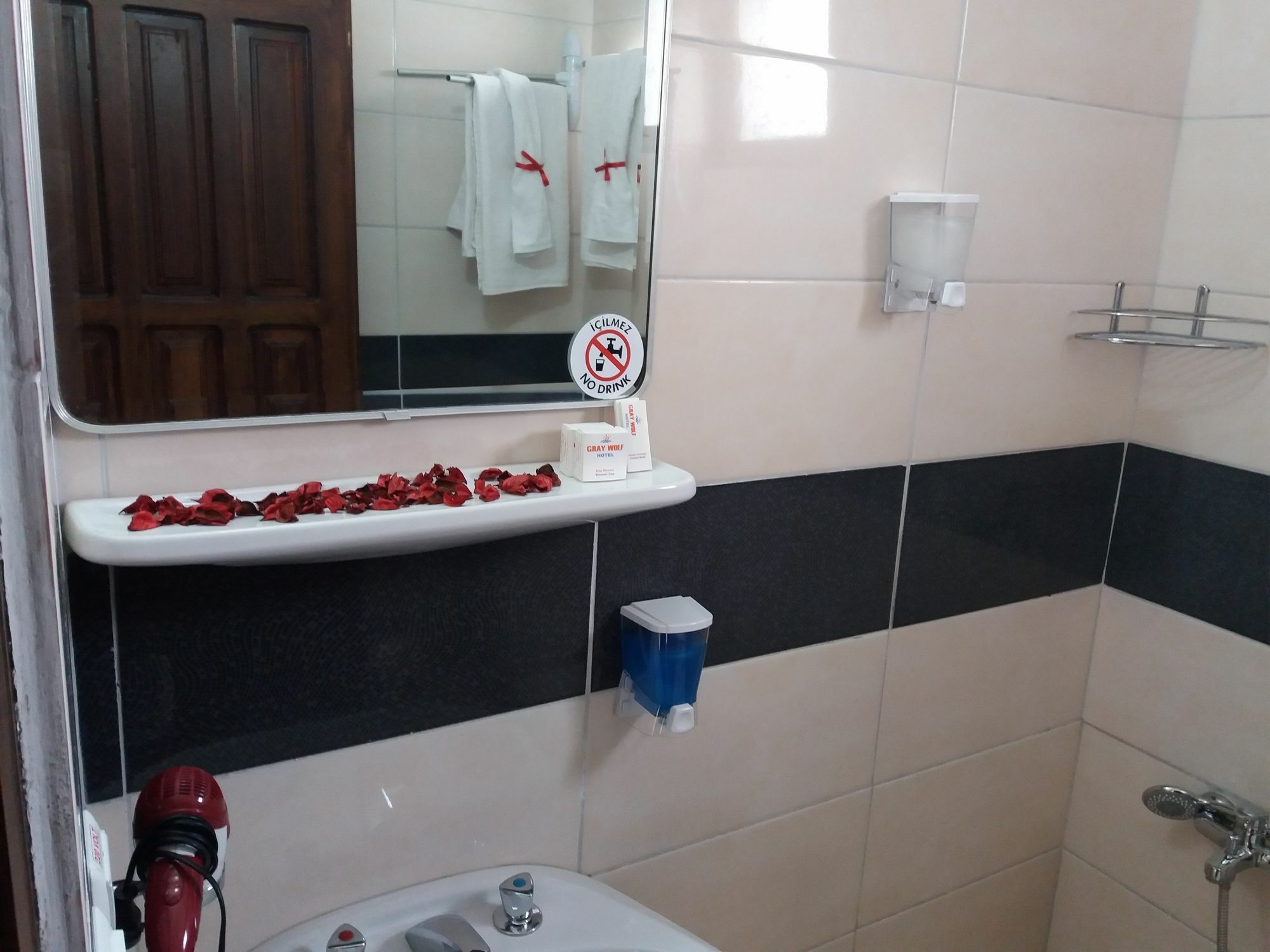 Bed & Breakfast Gray Wolf 5*