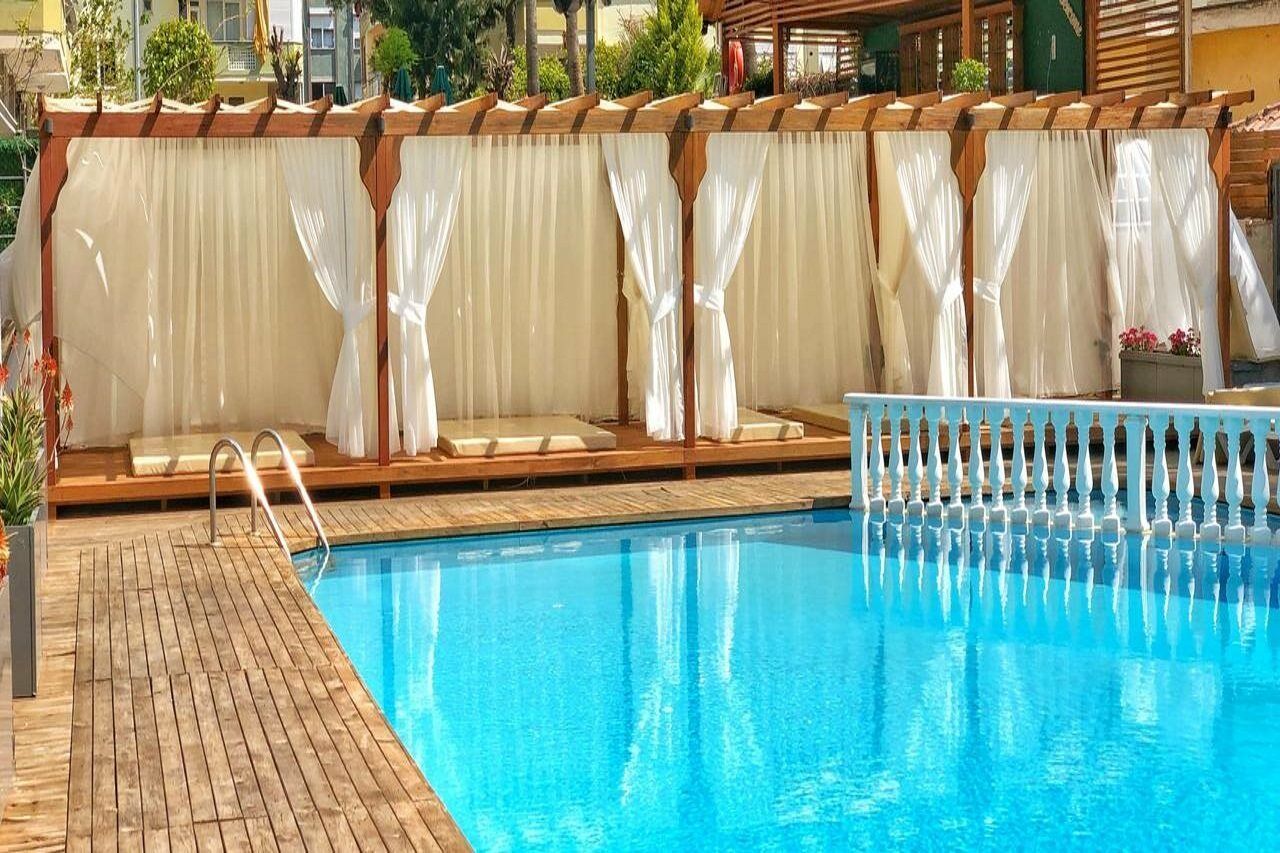 Aparthotel &