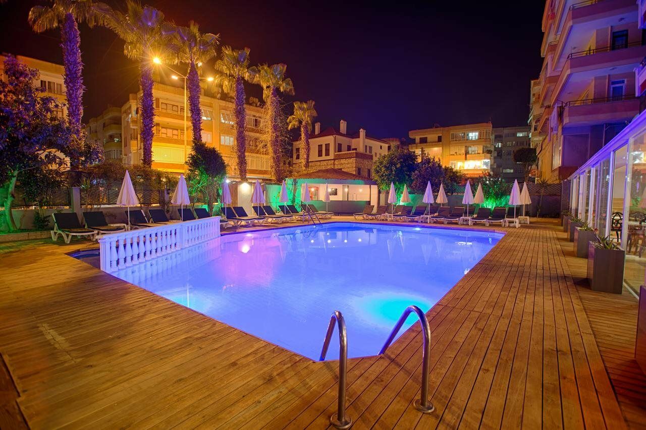 & 2* Alanya