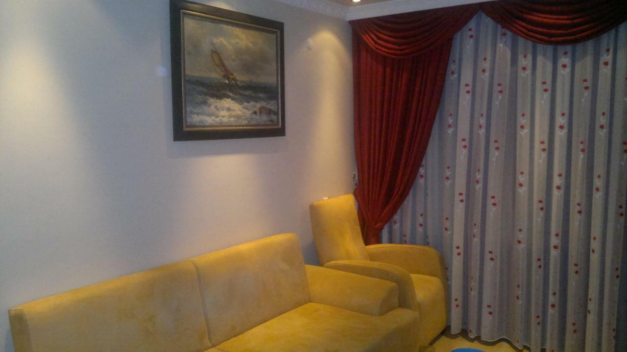 Küçük Hasbahçe Caddesi