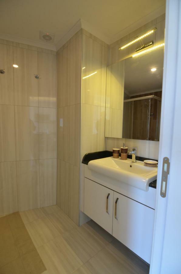 Elite Life 5 Apartment