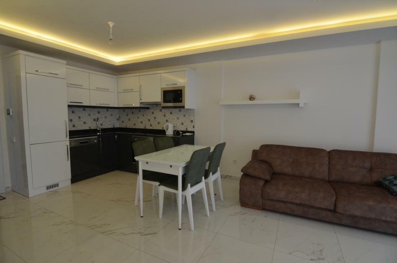 Elite Life 5 Apartment
