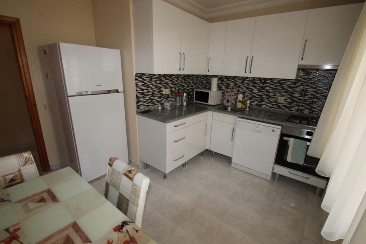 Apartment Manolya Apartment. Alanya, Center