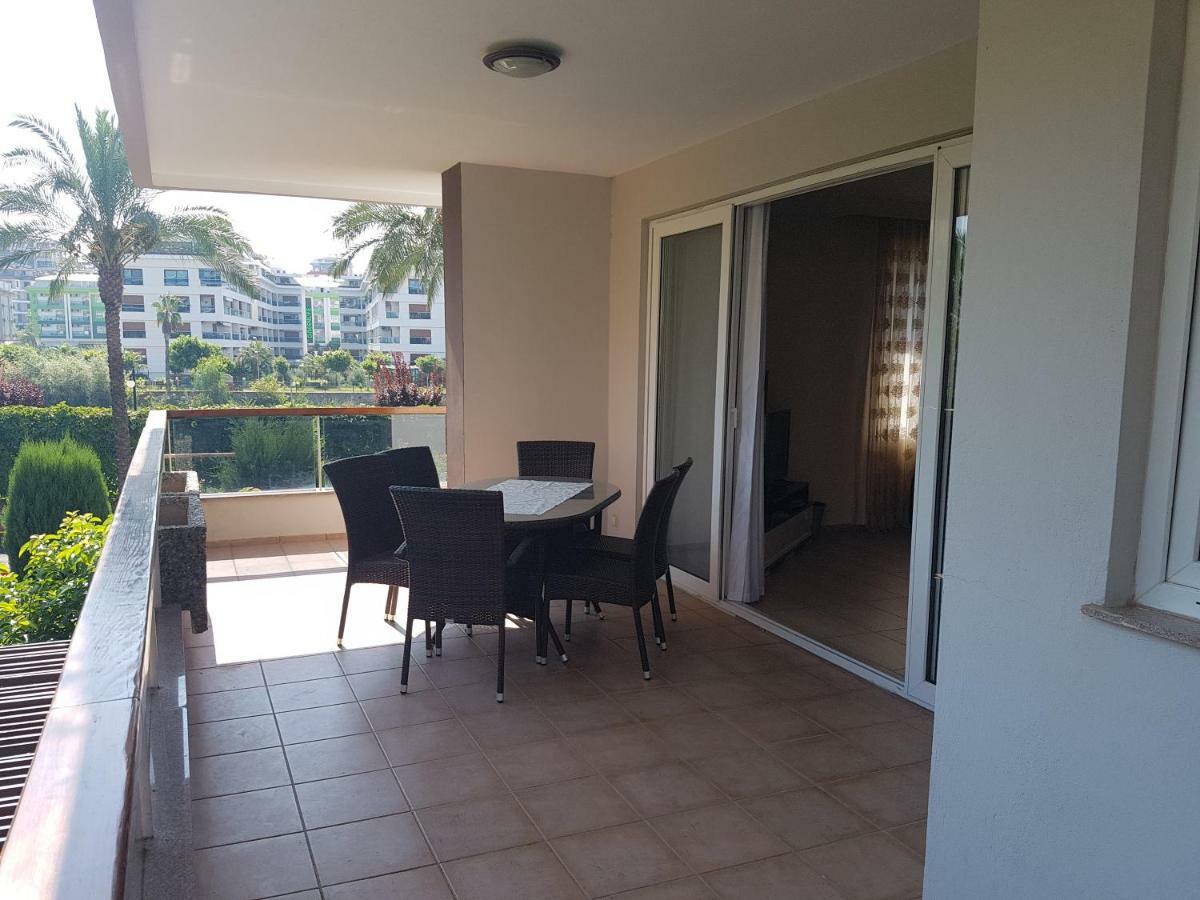 Apartment Riverside