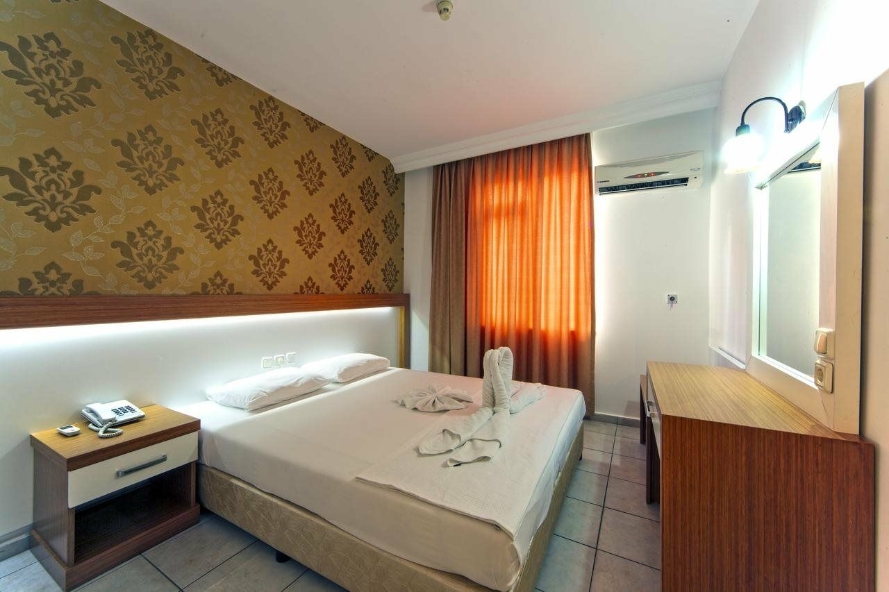 Aparthotel Kleopatra Aytur