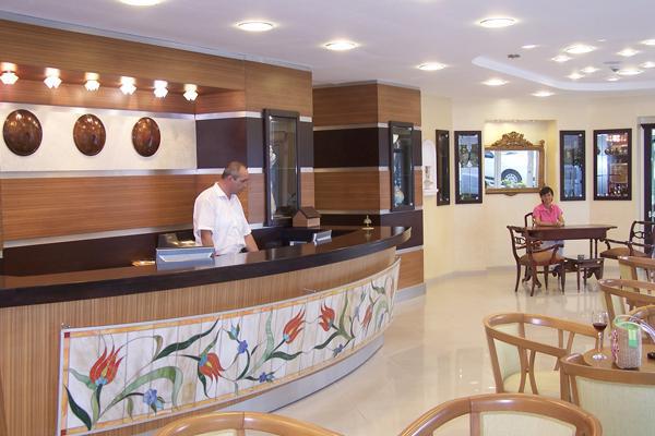 Hotel Bueyuek (adults Only)